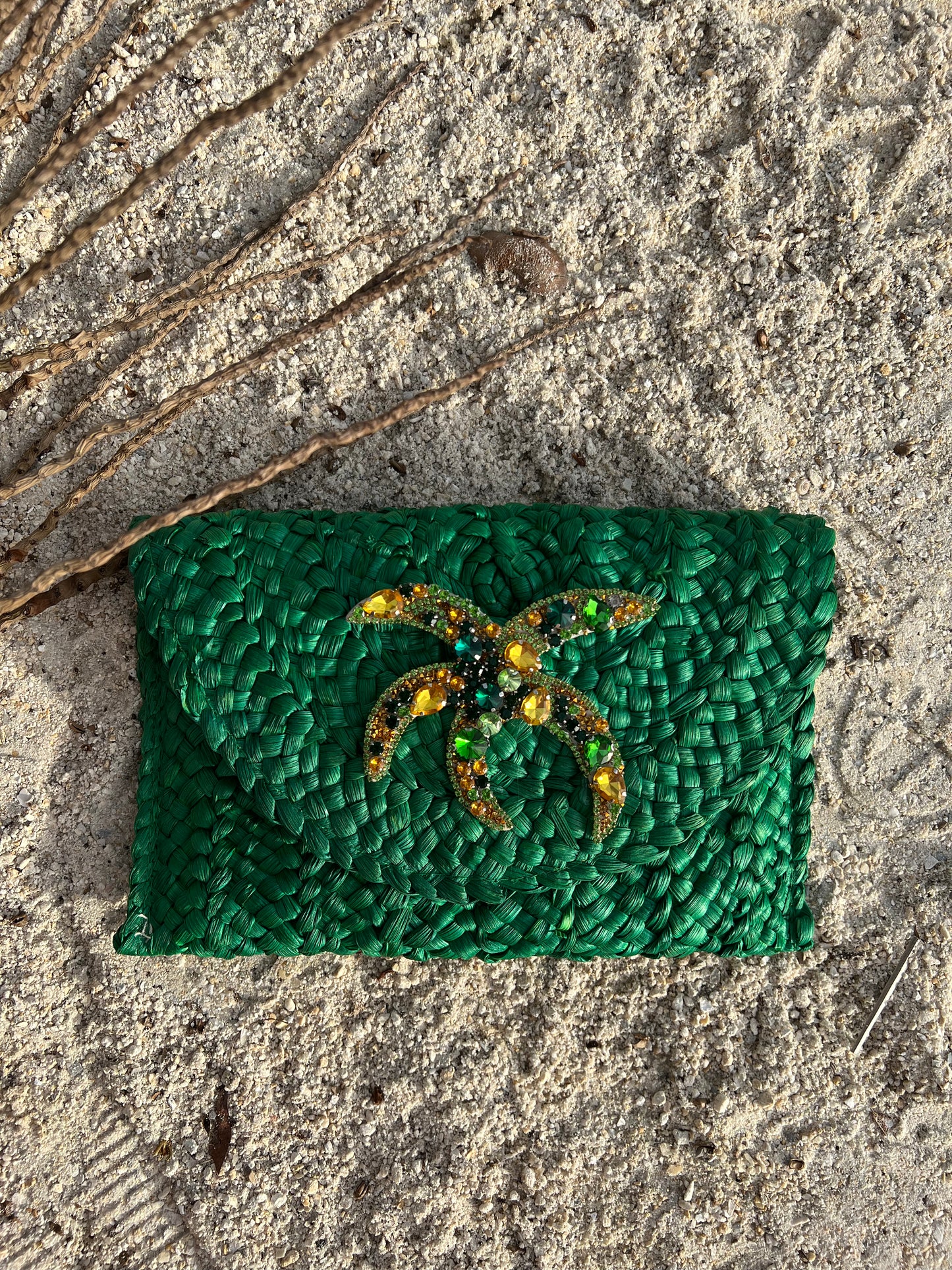 Green Straw Clutch with Deluxe Starfish Appliqué